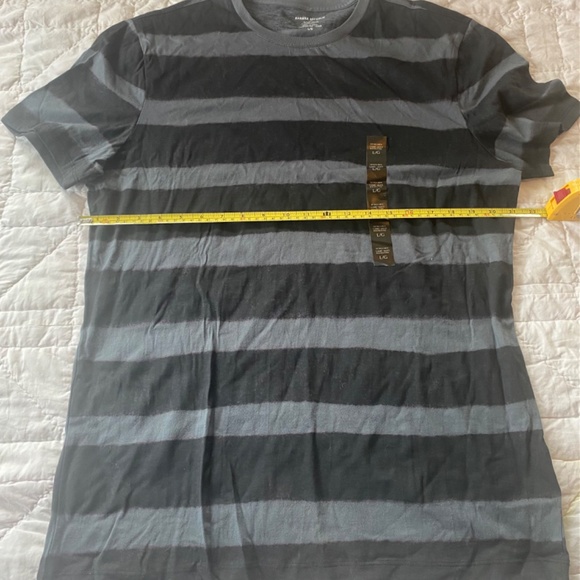 NEW Banana Republic Fitted Crew Men’s Large T-Shirt - Picture 2 of 6